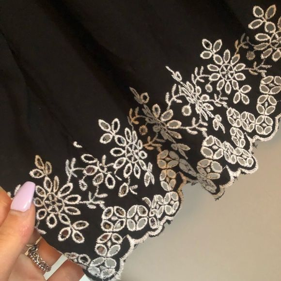 Old Navy Black Top - Picture 4 of 6